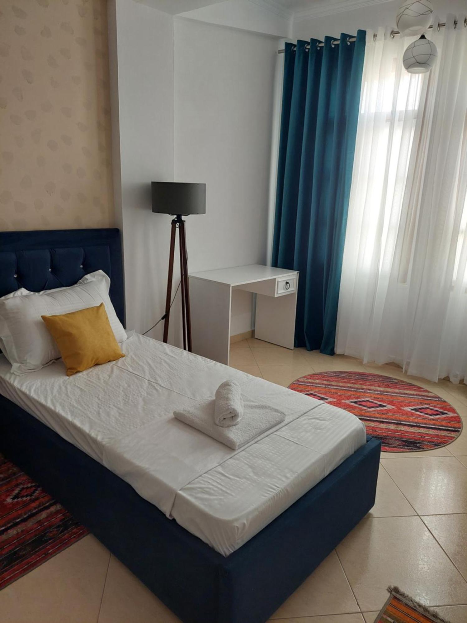 Godard Apartments Vlore Bagian luar foto