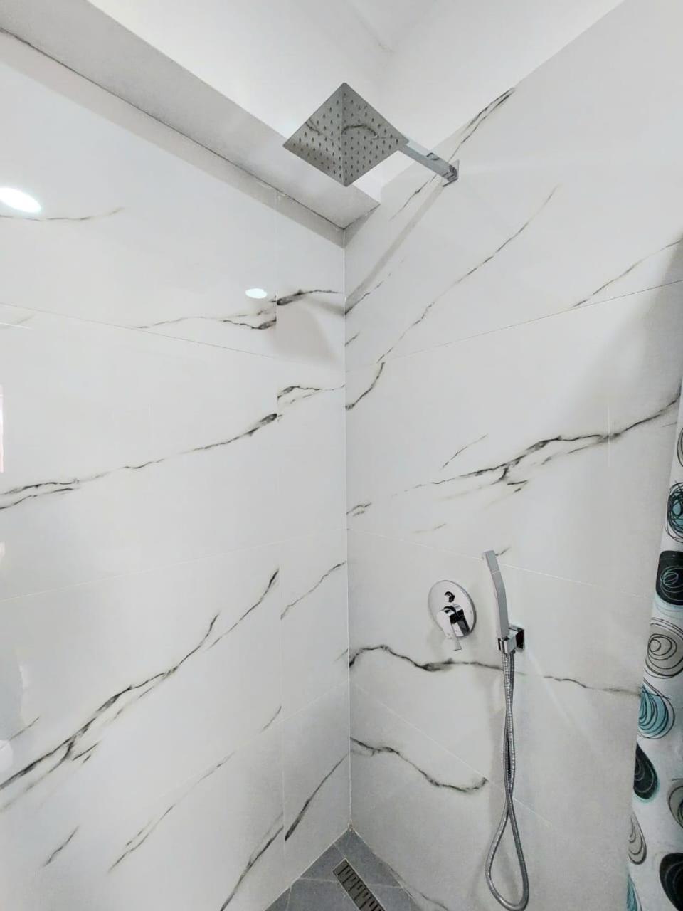 Godard Apartments Vlore Bagian luar foto