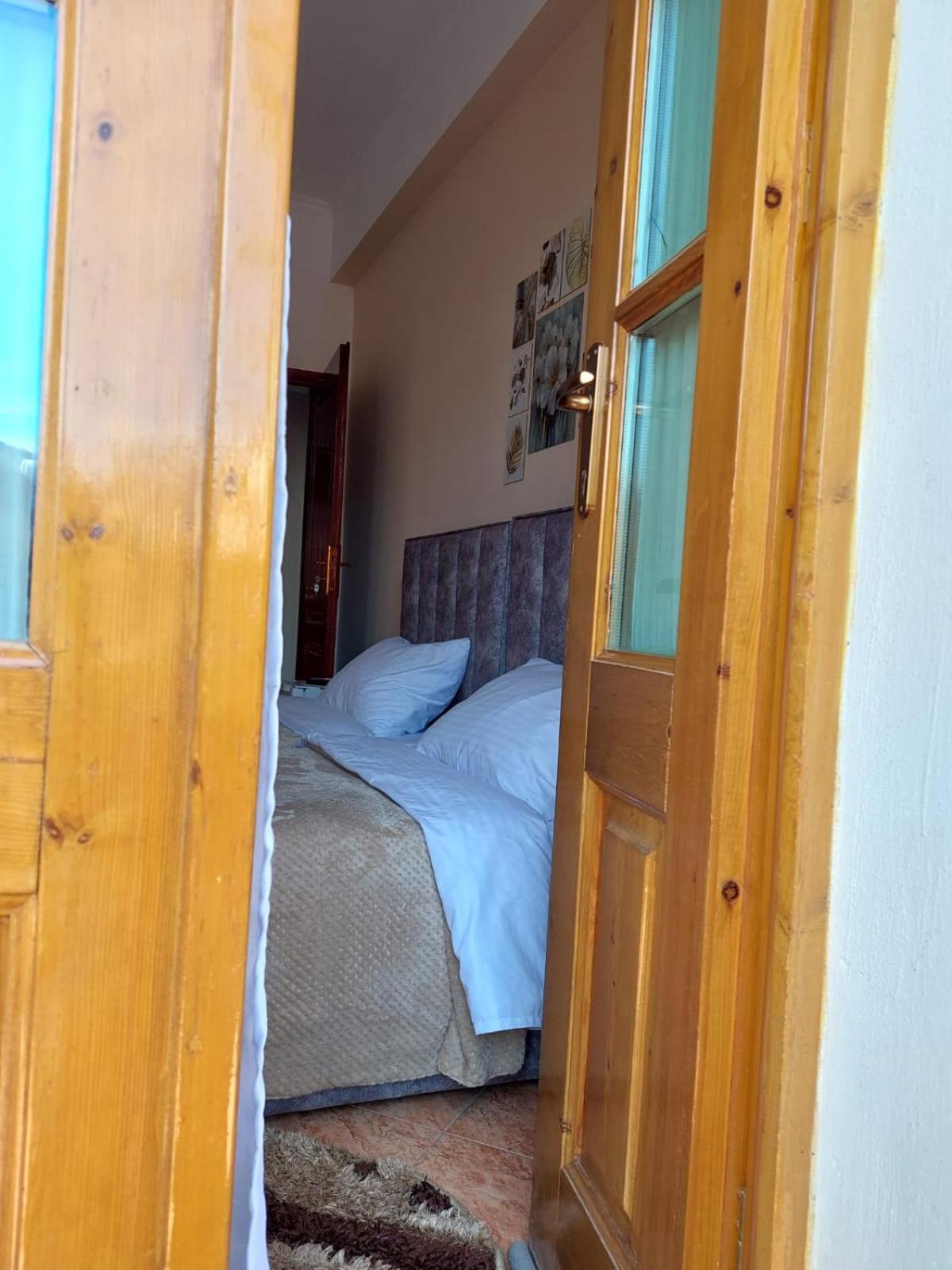 Godard Apartments Vlore Bagian luar foto