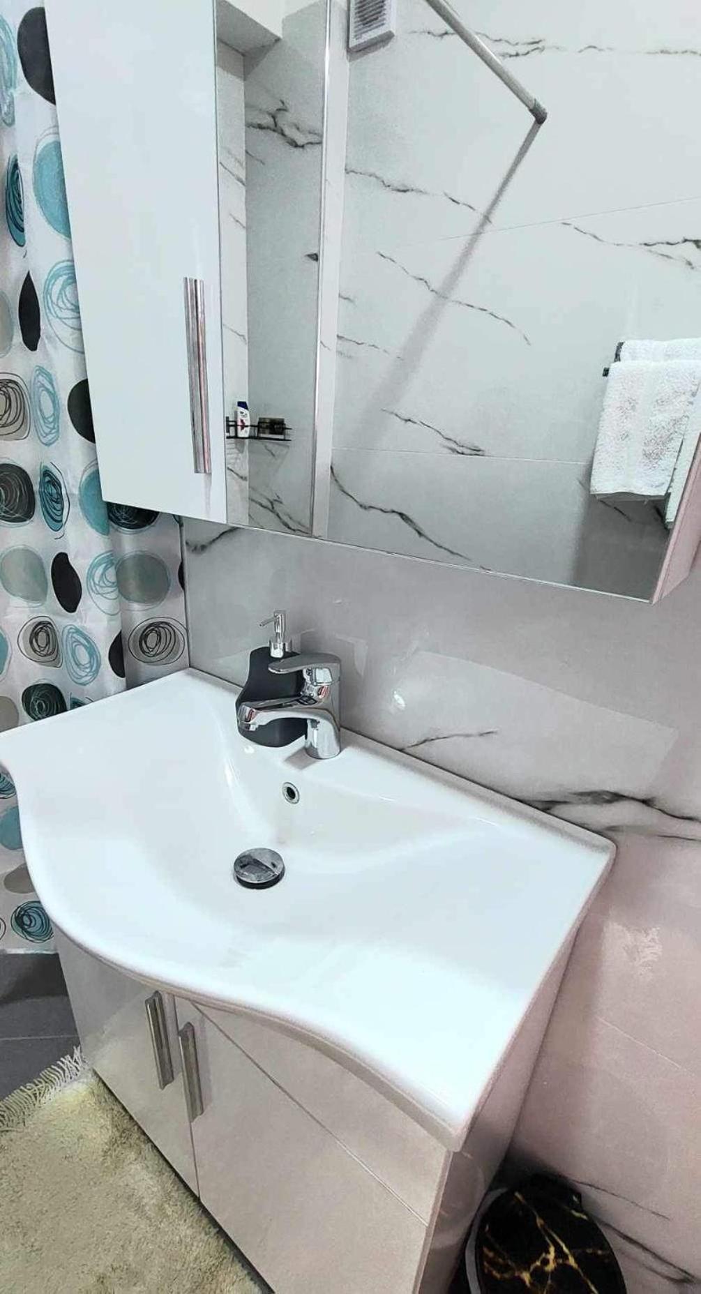Godard Apartments Vlore Bagian luar foto