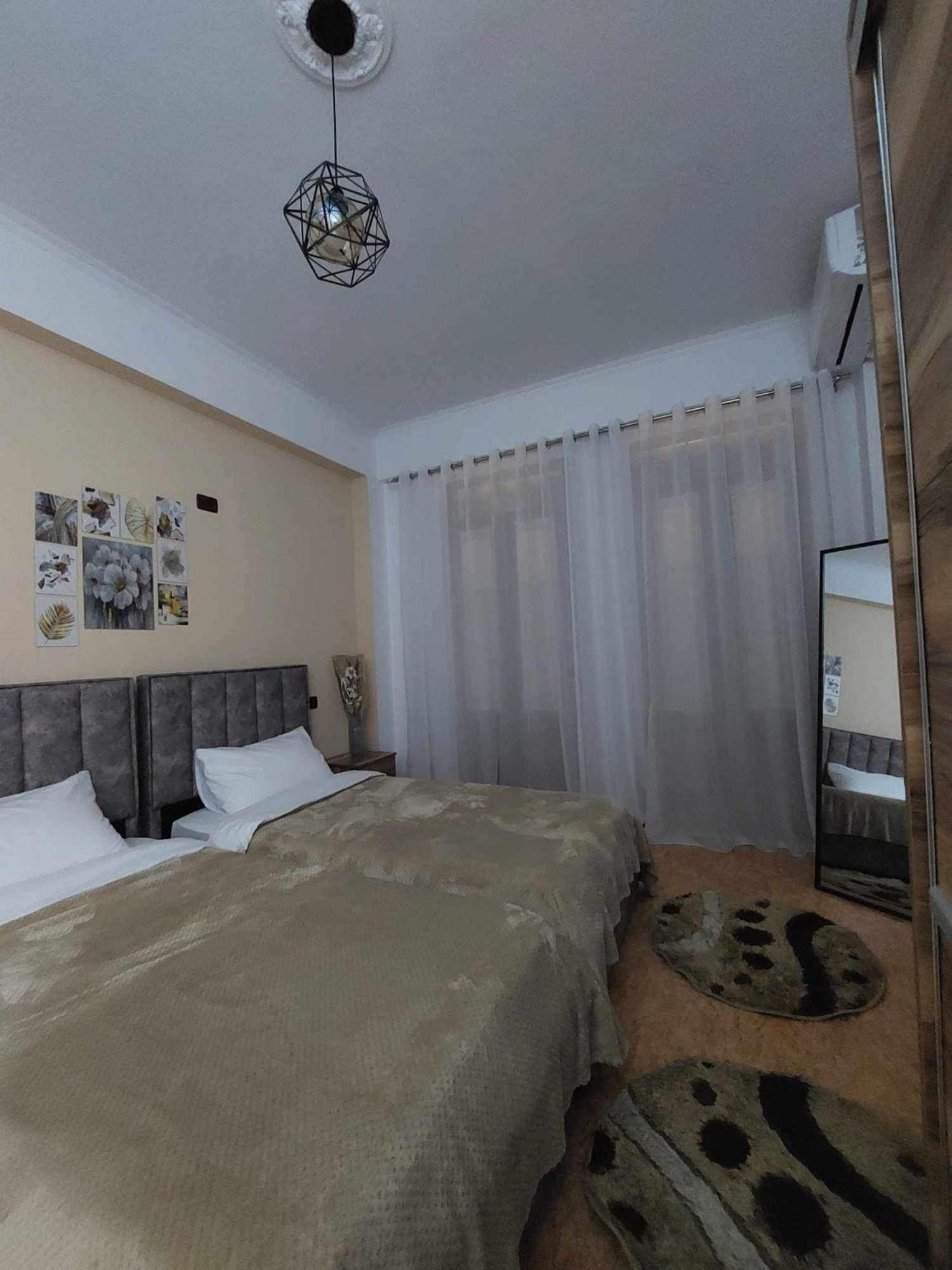 Godard Apartments Vlore Bagian luar foto