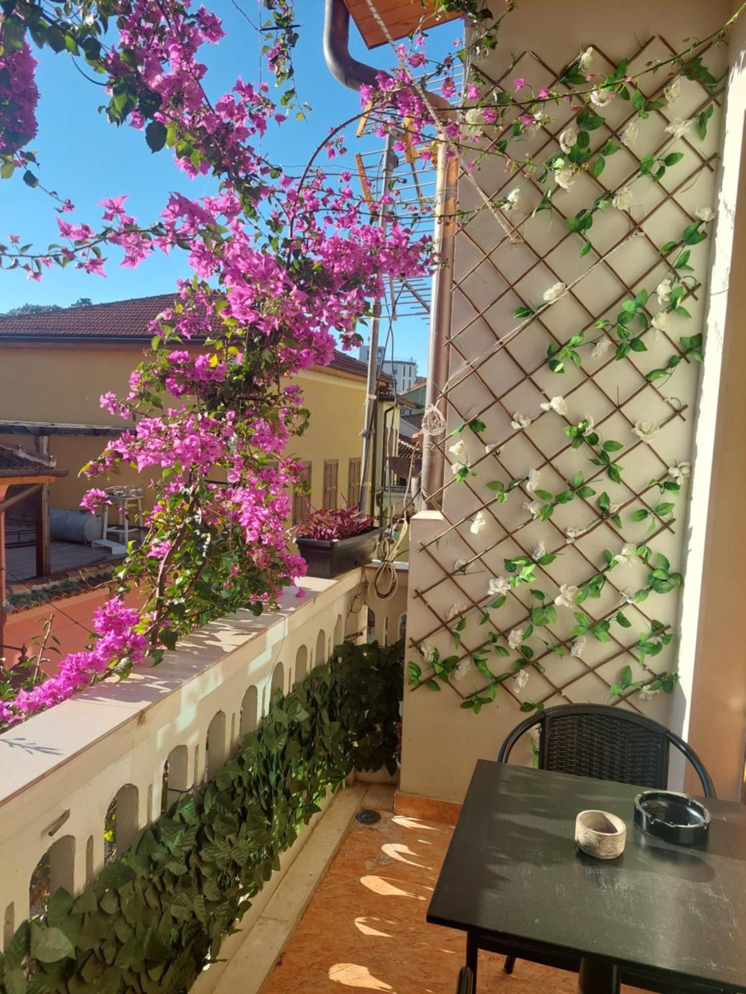 Godard Apartments Vlore Bagian luar foto